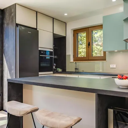 Casa Del Mare Villa Lakmartin