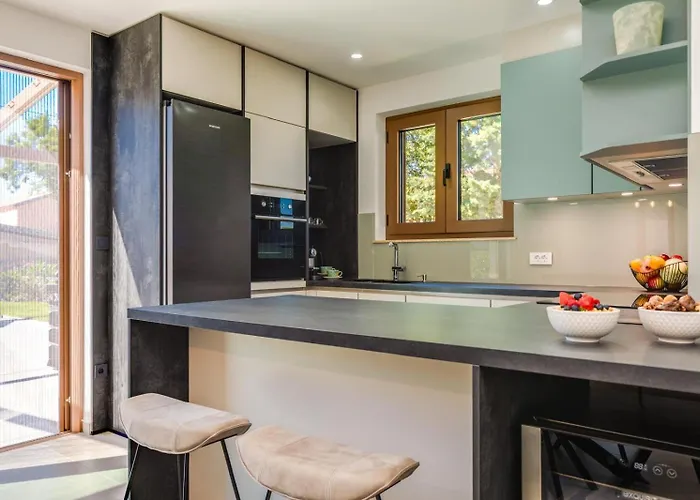 Casa Del Mare 빌라 Lakmartin